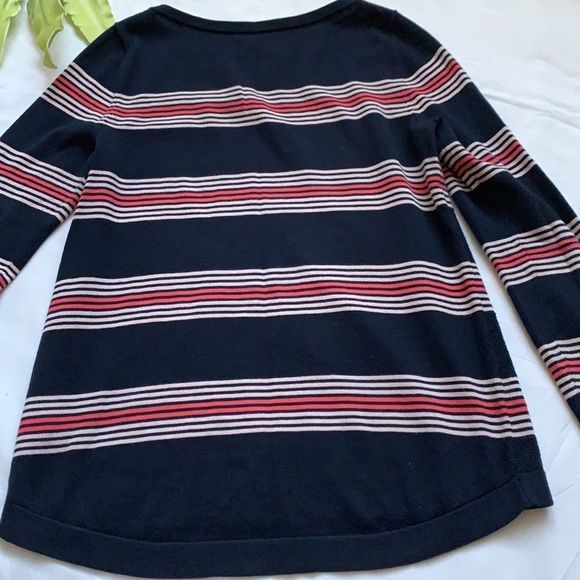 🌟Tommy Hilfiger Stripped Sweater🌟 - Picture 10 of 11